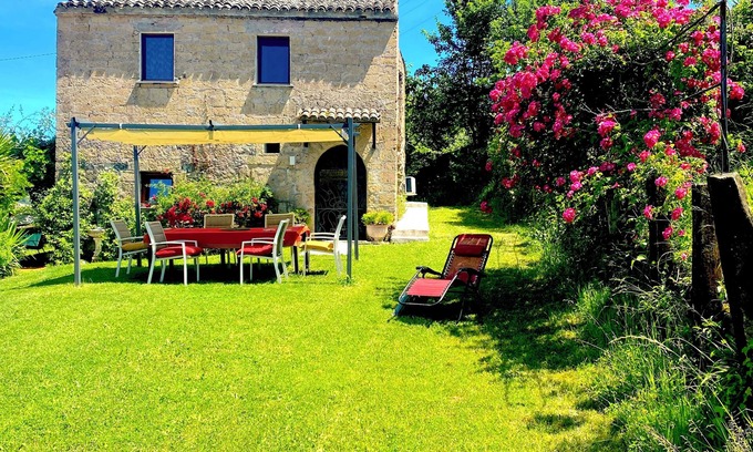 Bagnoregio Villa | BEAUTIFUL DIMORA CIVITA OF BAGNOREGIO -3 bedrooms 2 bathrooms-family-garden-whole house