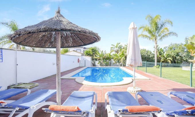 Conil de la Frontera House | Beautiful Home Casa Villanueva 5 with Private Pool, Terrace, Garden & Wi-Fi