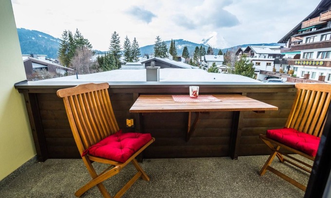 Seefeld in Tirol Apartment | Beautiful family apartment near the golf course Amalie by MoniCare
