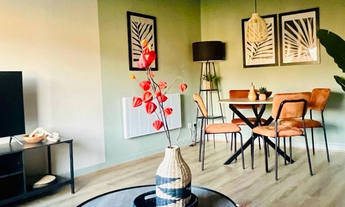 Paisley Apartment | Beautiful Family Home