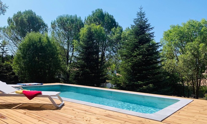 Montferrier-sur-Lez Villa | Beautiful villa on 2000m2 garden ten minutes from the town center with swimming pool
