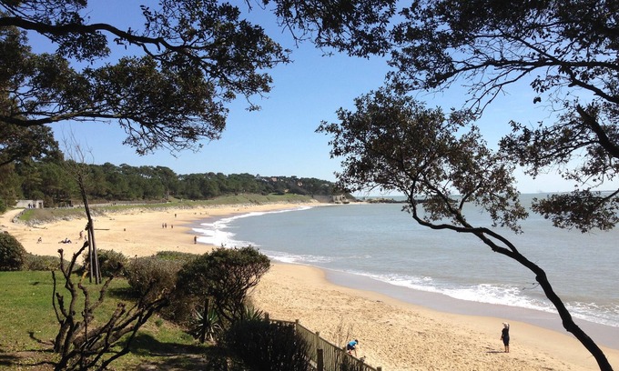 Saint-Palais-sur-Mer Apartment | Beautiful apartment direct access beach