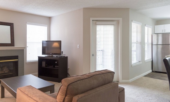 Arapahoe Ridge Apartment | Beautiful fully furnished, all-inclusive, apartmentin Boulder, Colorado!