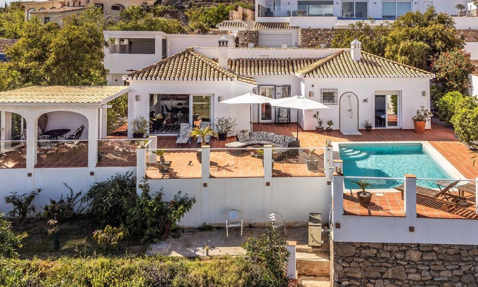 Almunecar House | Beautiful home in Almuñecar with WiFi