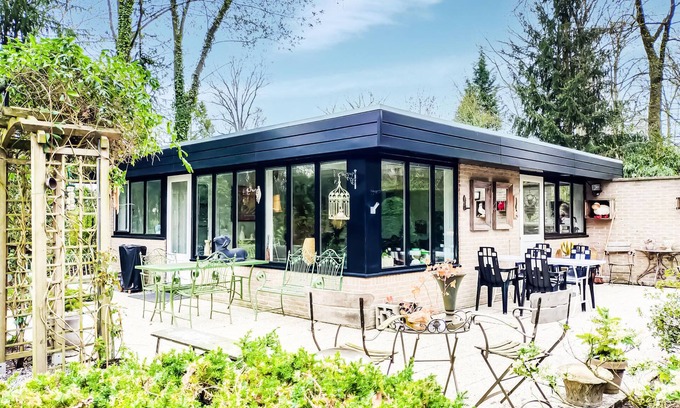 Rekem House | Beautiful home in Rekem-Lanaken