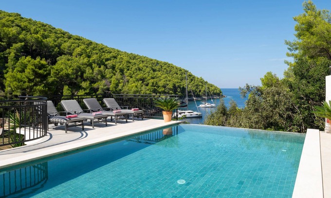 Brusje House | Beautiful home in Brusje