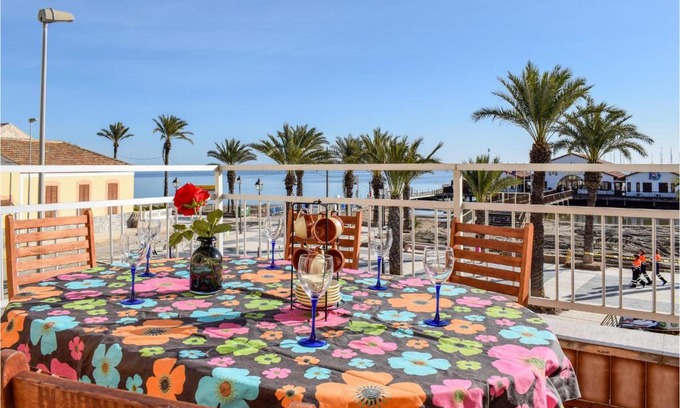Los Alcazares House | Beautiful home in Los Alczares with 3 Bedrooms and Internet