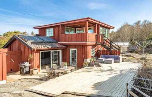 Grundsund House | Beautiful Home In Lysekil With Sauna