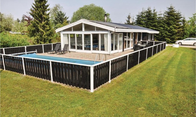 Vejlby Fed House | Beautiful Home In Middelfart With Sauna