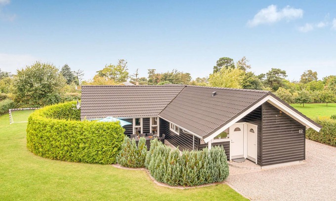 Venemose House | Beautiful home in Slagelse with kitchen