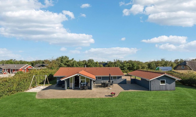 Skaven Strand House | Beautiful home in Tarm with kitchen