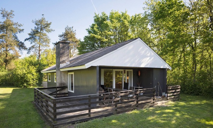 Arrild Ferieby House | Beautiful home in Toftlund with WiFi