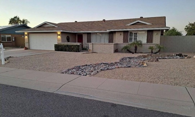 Victoria Gardens House | Beautiful home-minutes from Westgate and Arrowhead mall