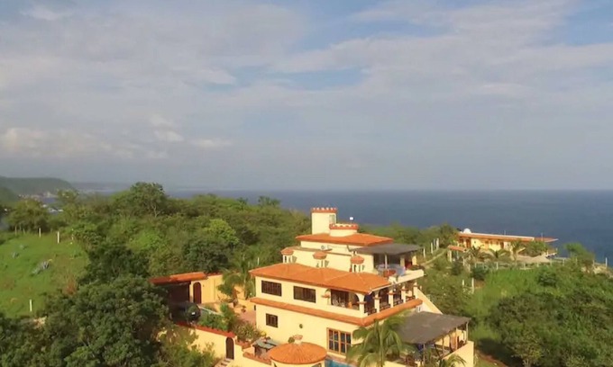 Puerto Angel House | Beautiful home with Ocean View and pool