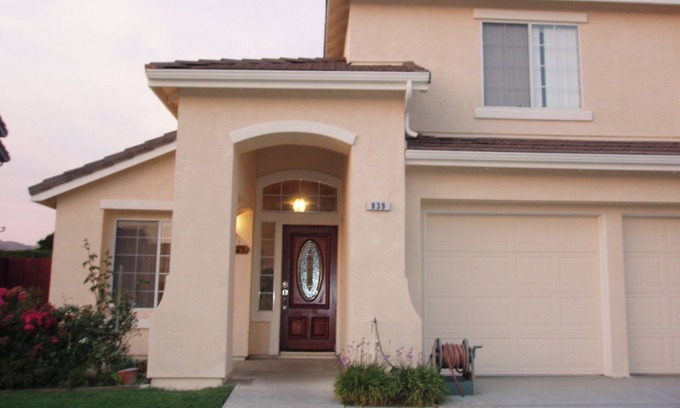 Salinas House | Beautiful home, with heated pool near the Monterey Bay, Carmel & Pebble Beach