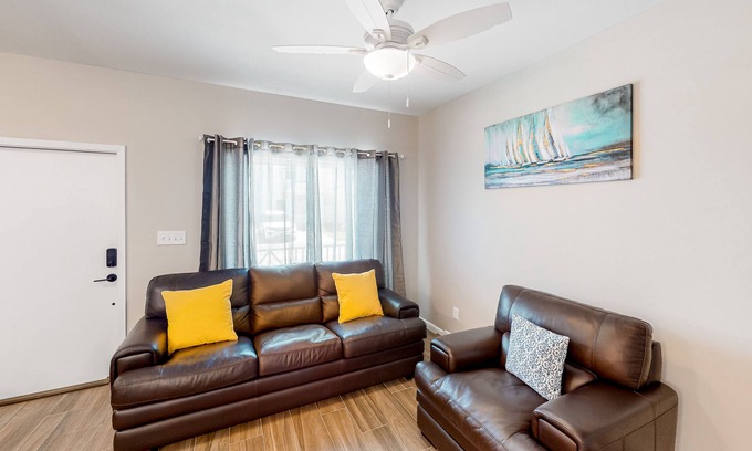Port Isabel House | Beautiful home with oceanview, pool, hot tub, central AC, & washer/dryer