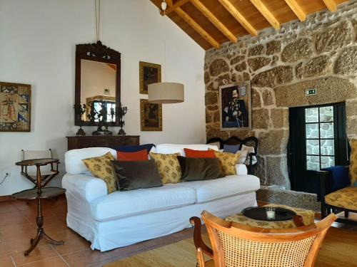 Gouveia House | Beautiful house and garden at Serra da Estrela, perfect for groups and families