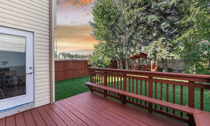 Bridlewood House | Beautiful house in SW Calgary /entire house with full privacy