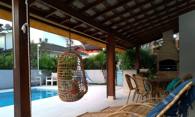 Vista Linda House | Beautiful house. Pool and balcony integrated to the rooms and kitchen. Air cond. at home.