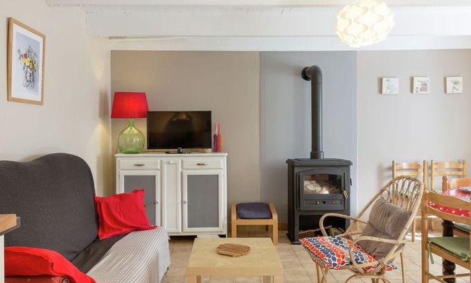 Plouneventer House | Beautiful house with modern interior, 25mins from the beach in Brittany.