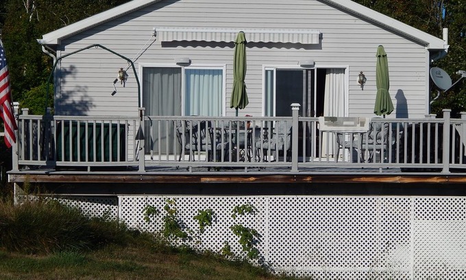 Long Island House | Beautiful Island Home With Oceanfront Views