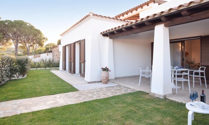 Baia Sant'Anna House | Beautiful and modern villa in close proximity to the rocky coast.