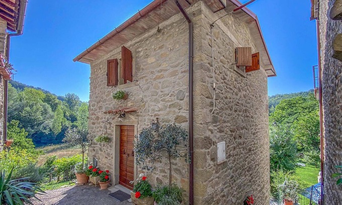 Caprese Michelangelo House | Beautiful home in Caprese Michelangelo