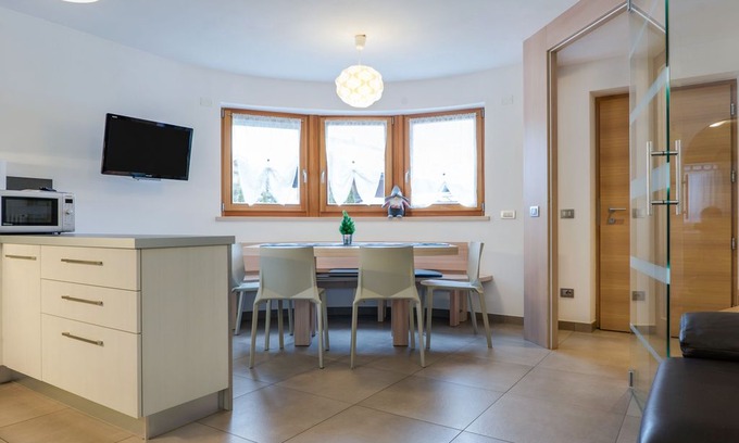 Pera Apartment | Beautiful Apartment “Il Mondo di Patty 2” with Mountain View, Wi-Fi & Garden; Parking Available, Pets Allowed upon Request