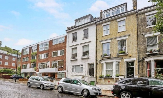 Primrose Hill Apartment | Beautiful Large 3 Double Bed Appt in Primrose Hill sleeps 7