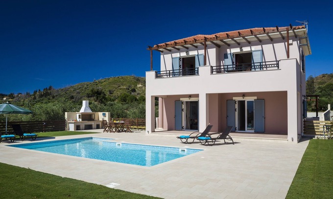 Paliki Villa | “Beautiful location, deluxe services, easy access to nearby beaches.