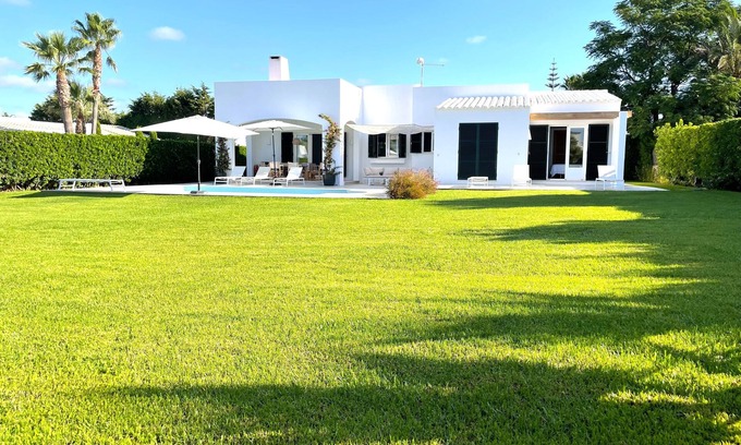 Binibequer Vell House | BEAUTIFUL LUXURY POOL VILLA IN BINIBECA.