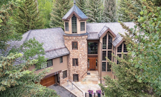 Beaver Creek House | Beautiful Luxury Villa Home in Beaver Creek, spaciously sleeps 16