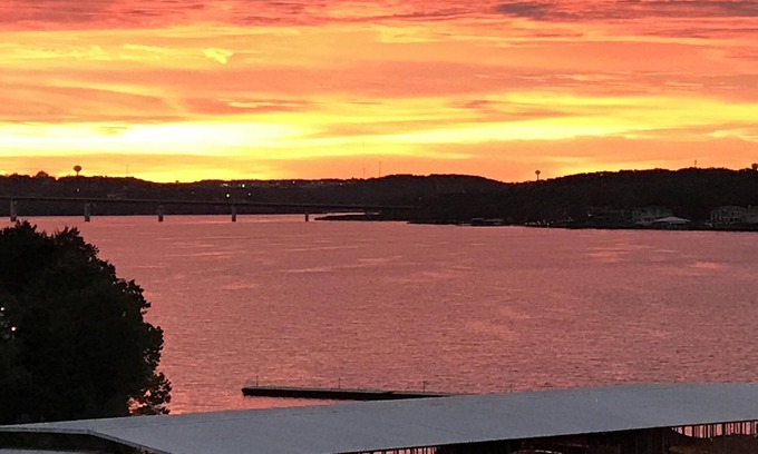 Lake Ozark Condo | Beautiful Main Channel Lake View at the Palisades