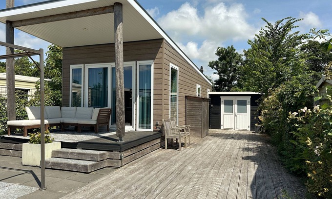 Sint Maarten House | Beautiful modern chalet with a large terrace under an awesome awning