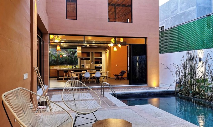 Crucecita House | Beautiful private Villa with Viva Pool, outdoor spaces. AC and WiFi.
