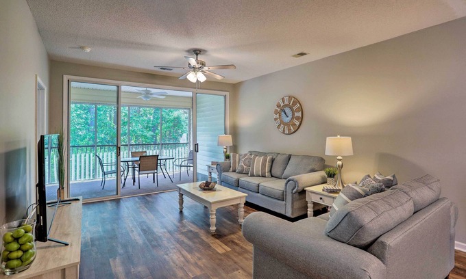 Red Hill Condo | Beautiful Myrtle Beach Condo on Golf Course w/Pool