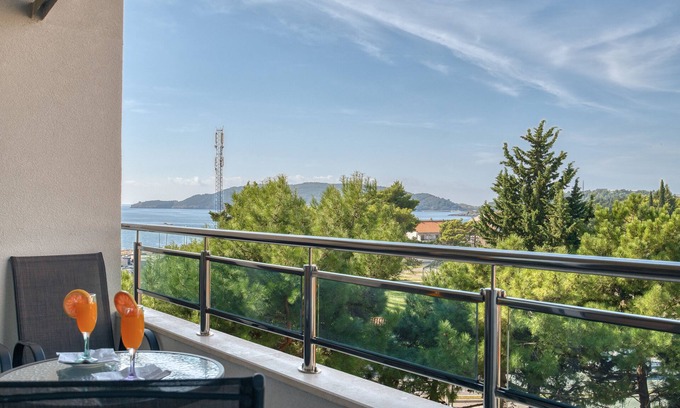 Becici Apartment | Beautiful New Apartment with Sea View