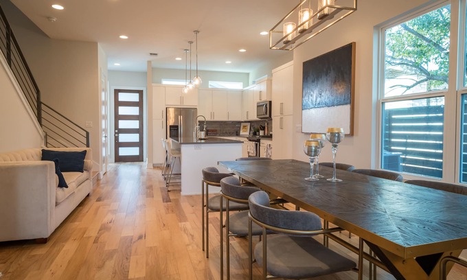 Montopolis House | Beautiful New Home Downtown SXSW ACL F1 HQ