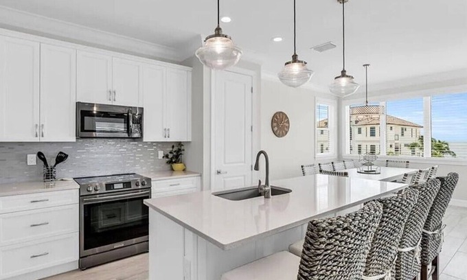 Fort Myers Beach House | Beautiful New Build Home steps from the beach, Private Pool, Awesome Gulf views!