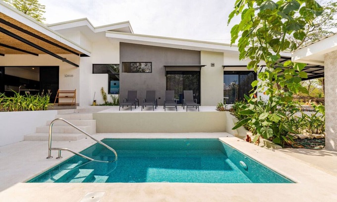 Coco House | Beautiful newily built home close to Playas del Coco and Playa Ocotal
