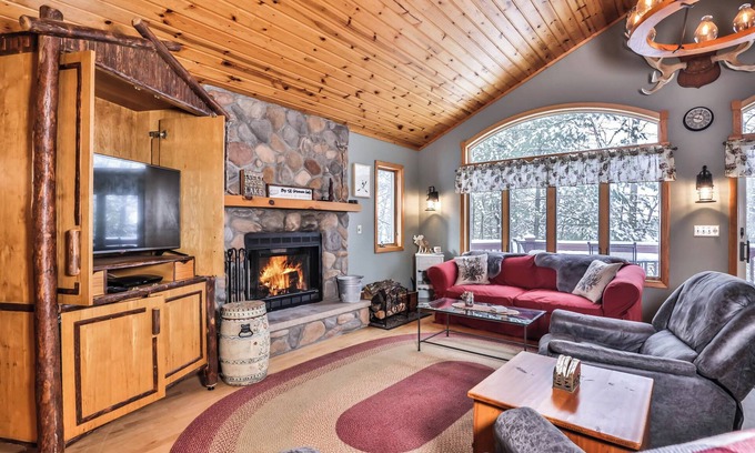 St Germain House | Beautiful Northwoods home w/Private Lake frontage on Big St Germain Lake