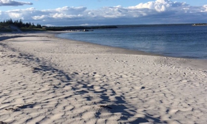 Hunts Point House | Beautiful Ocean-front Beach House near Liverpool, Nova Scotia