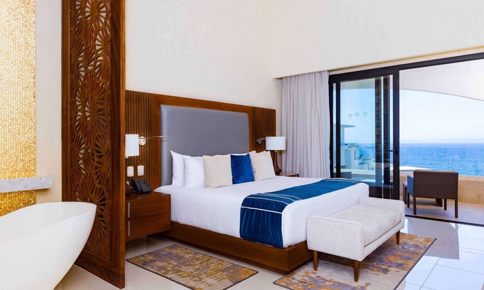 El Tezal Resort | Beautiful Ocean front resort in Villa La Valencia in Los Cabos w/Lazy River!