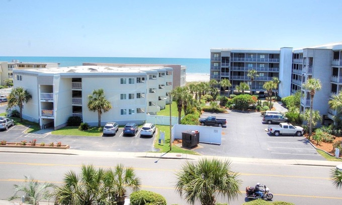 Myrtle Beach Condo | Beautiful Ocean views from this 2nd row condo. - Pelican Landing 312