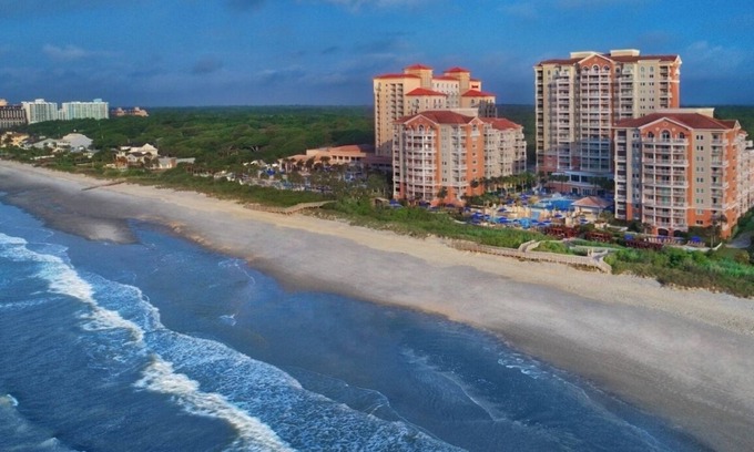 Myrtle Beach Resort | Beautiful Ocean View 2-bedroom Villa with resort amenities
