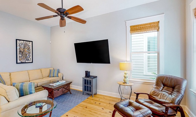 Sailhouse House | Beautiful ocean view home with pool, washer/dryer, cable, central AC