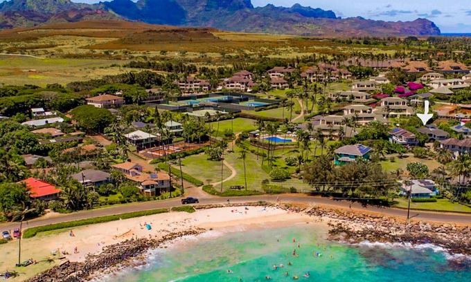 Koloa House | Beautiful ocean view Poipu 7 brs for 17! 60 yards to Beach!