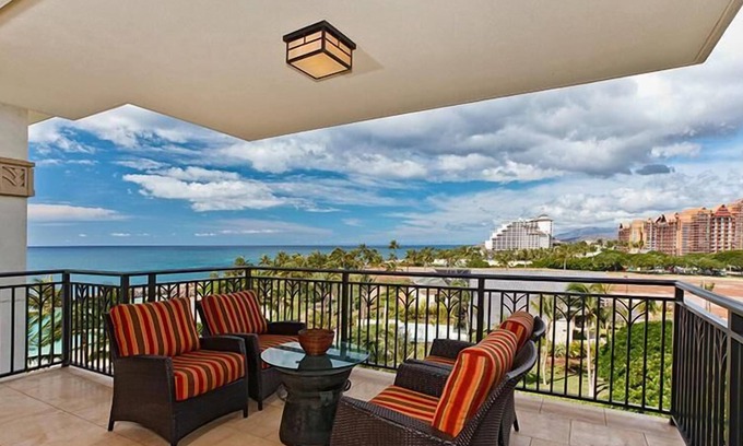 Ko Olina Condo | Beautiful Ocean View Sunsets from Your Lanai (B608)