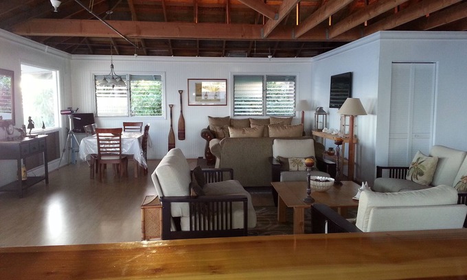 Ewa House | Beautiful Oceanfront Home - Fantastic Views of Waikiki and Diamond Head!