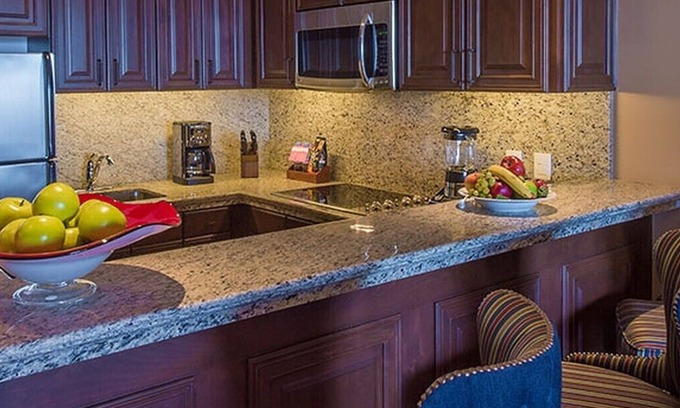 Los Cangrejos II y III Resort | Beautiful one Bedroom master suite at Rancho San Lucas with 18 hole golf course.